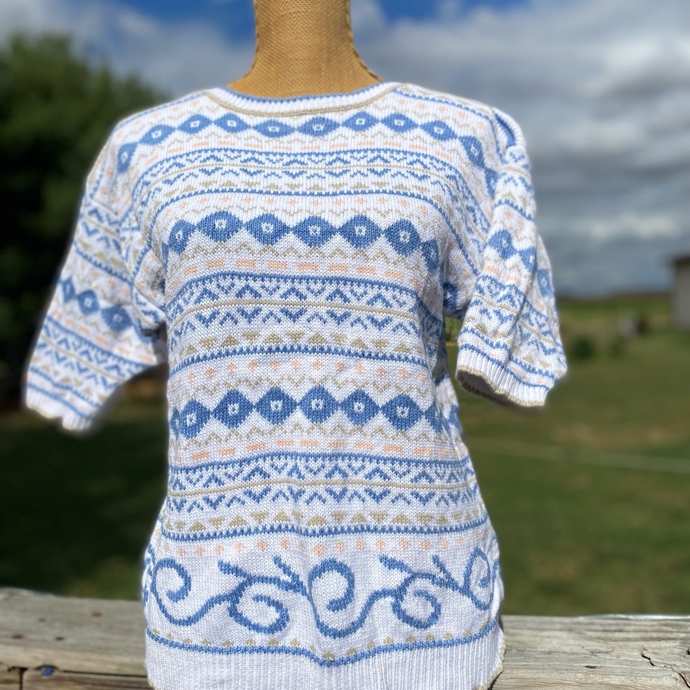 Jayson Younger Women’s White Blue Sage Peach Knit Sweater Hong Kong Cotton M